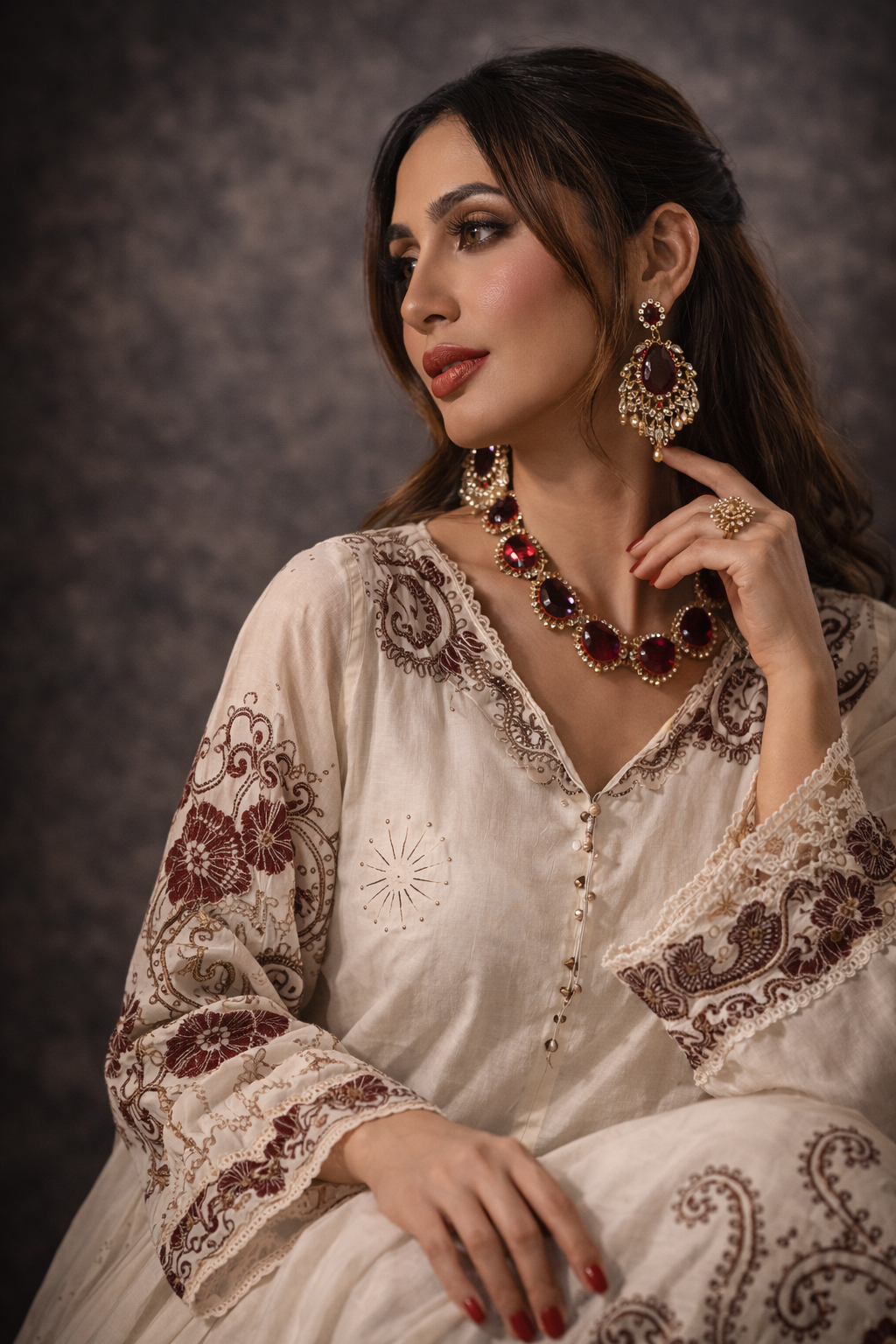 Sami dramatic fashion lighting campaign